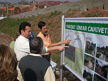 Kassab visita a obra do parque em 04/07/2009.  