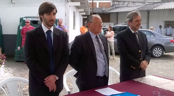 Jorge Peres, subprefeito Marcelino Atanes Neto e vereador Calvo.