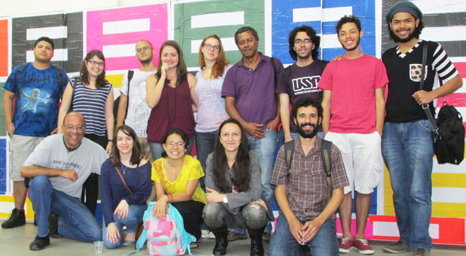 Participantes e orientadores da oficina Cultura Digital e Dados Abertos.