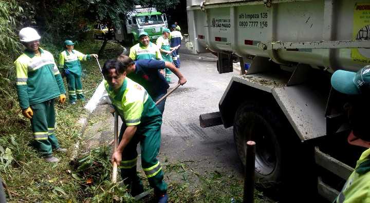 Momento da atividade na Serra da Cantareira.