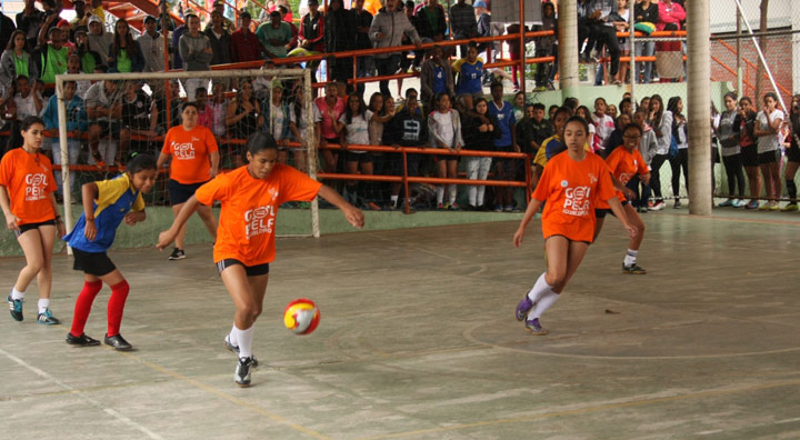 Futsal feminino integrando a comunidade