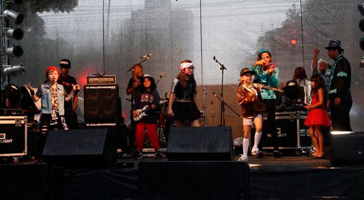 Atração musical infantil na praça Santo Eduardo (5)